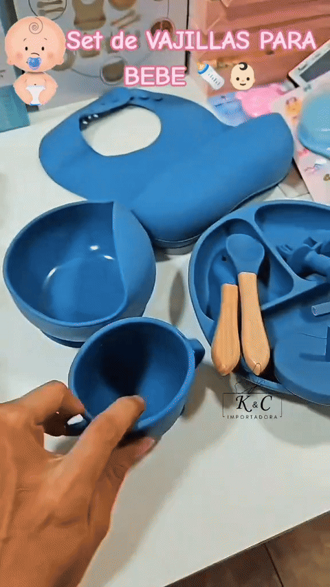 Set de vajilla de silicona para bebé con plato antideslizante y utensilios — video-producto