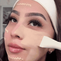 Base de maquillaje líquida mate con protector solar — video-producto