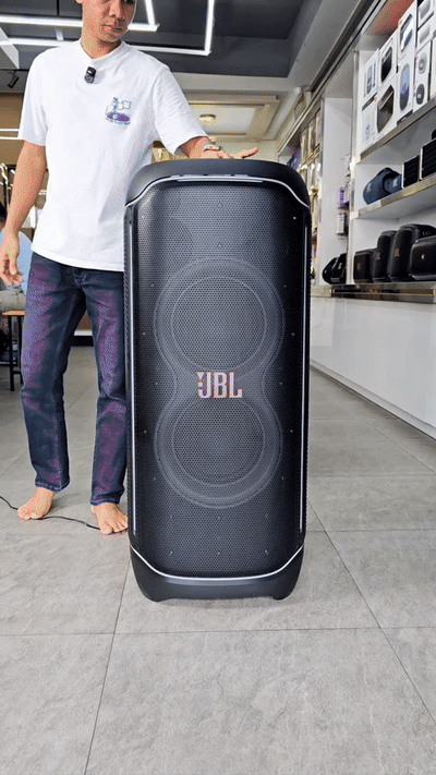 Mini bocina Bluetooth magnética portátil resistente al agua IPX6 — video-producto