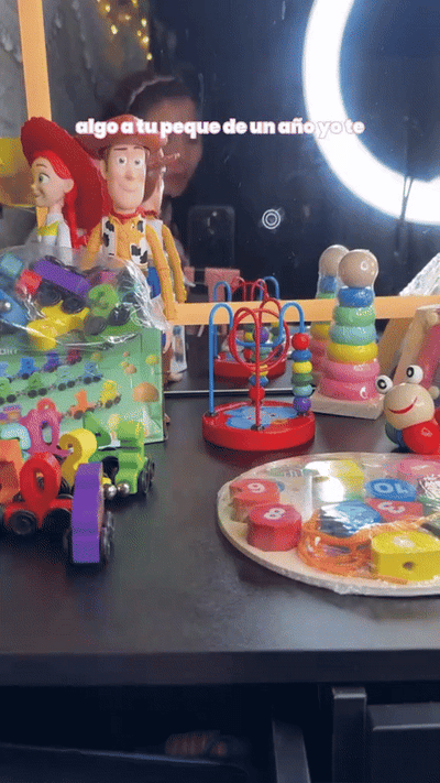 Set de juguetes educativos Montessori de madera con xilófono y torre apilable — video-producto