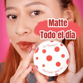 Base de maquillaje líquida mate con protector solar — video-producto